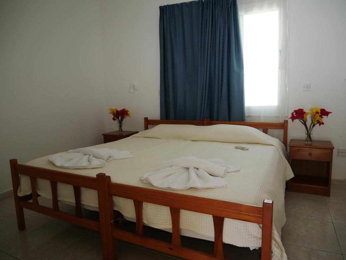 Kozis Hotel Apartments 폴리스 외부 사진